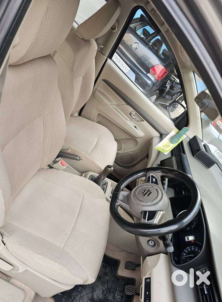 Maruti Suzuki Ertiga Vxi Shvs, 2021, Petrol