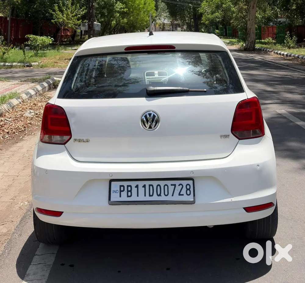 Volkswagen Polo 2015 Diesel (highline) Excellent Condition