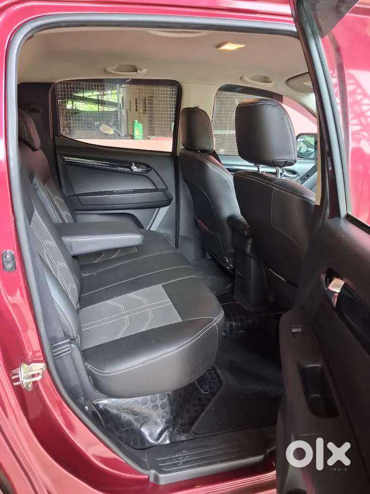 Isuzu V-cross Z 2023