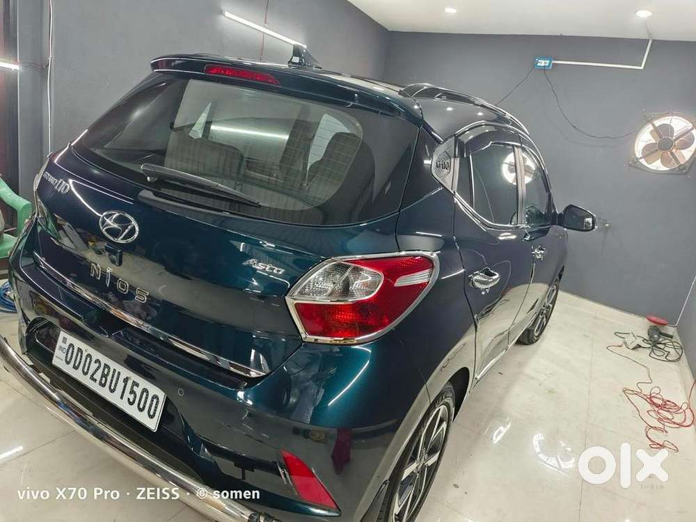 Hyundai Petrol Manual 2021