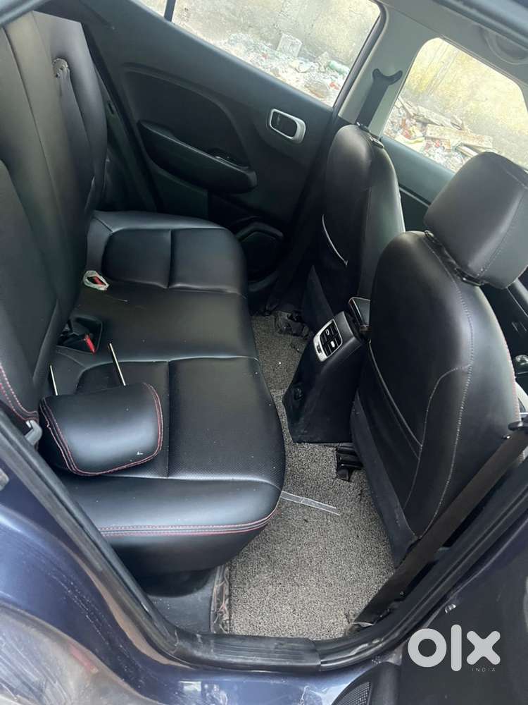 Hyundai Venue 2021 Petrol Well Maintained