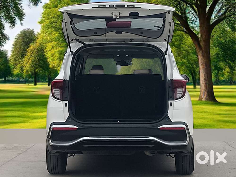 Kia Carens Luxury (o)1.5 Turbo Petrol Dct 7 Str, 2023, Petrol