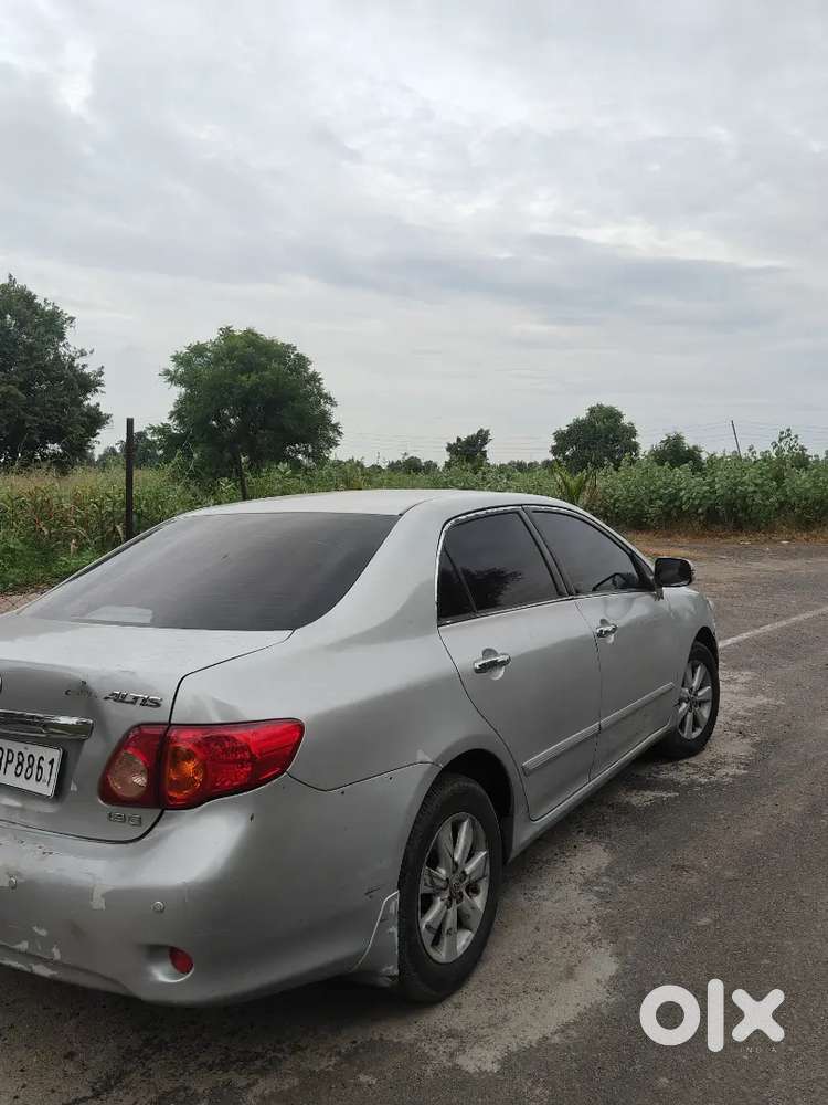 Toyota Corolla Altis 2010