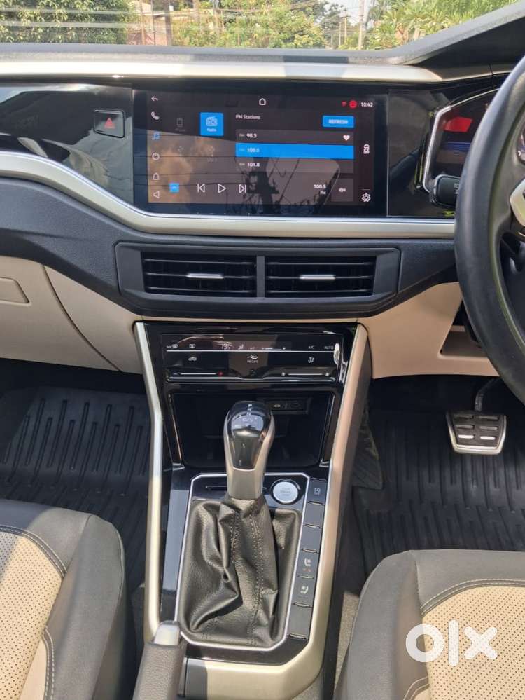 Volkswagen Virtus 1.0 Topline Tsi At, 2022, Petrol