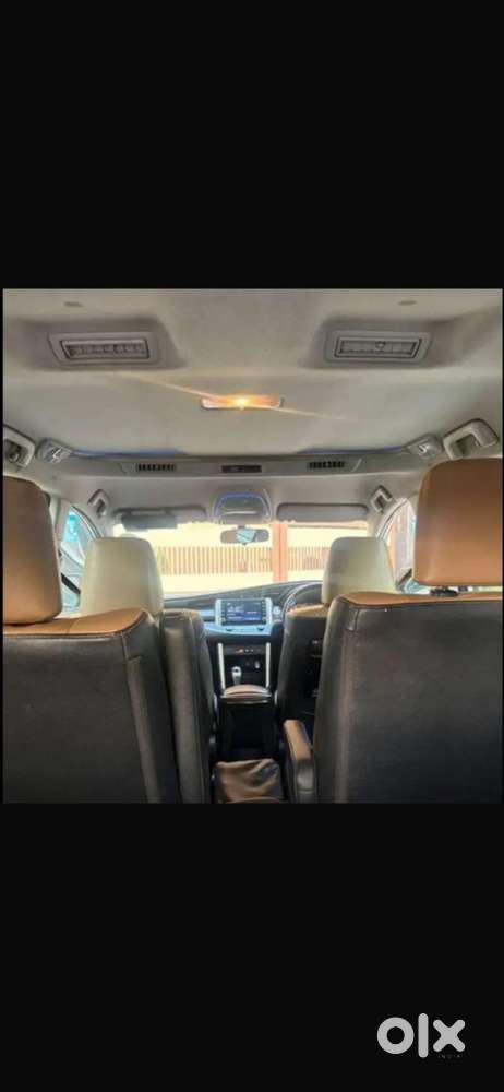 2021 Toyota Innova Crysta