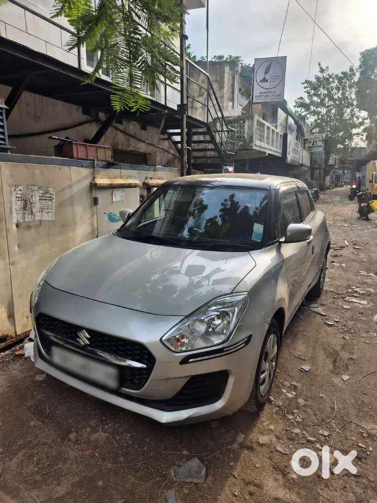 Maruti Suzuki Swift 2023 Automatic Petrol 44000 Km Driven