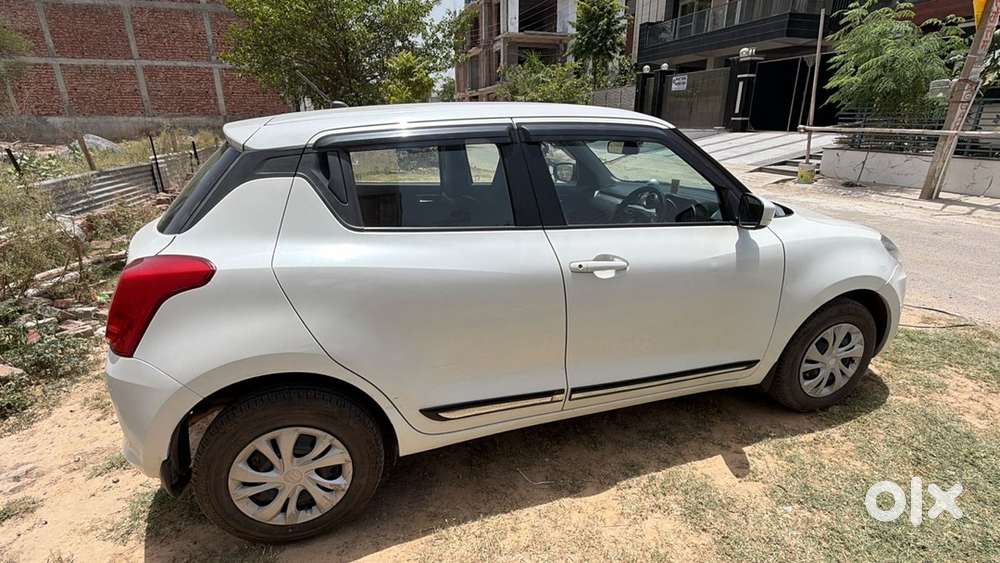 Maruti Suzuki Swift 2021 Manual Petrol