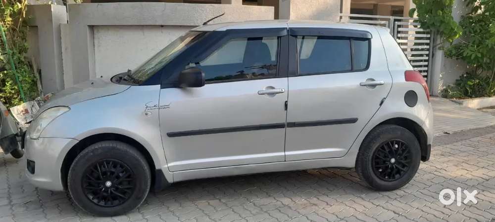 Maruti Swift Vxi