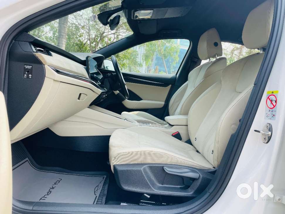 Skoda Octavia 2.0 Style Tsi At, 2022, Petrol