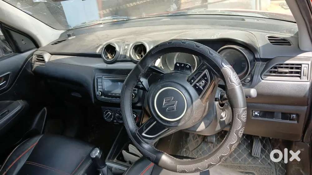 Swift Car With Alloy Wheel