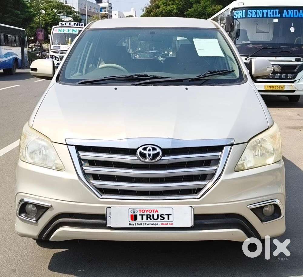 Toyota Innova 2.5 V 8 Str, 2013, Diesel