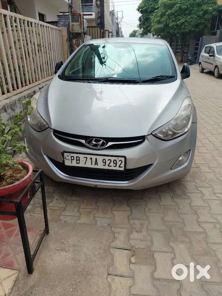 Hyundai New Elantra 2012