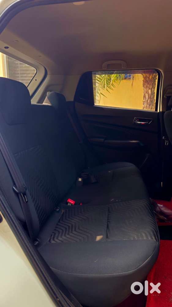 Maruti Suzuki Swift Vxi + Manual, 2023, Petrol