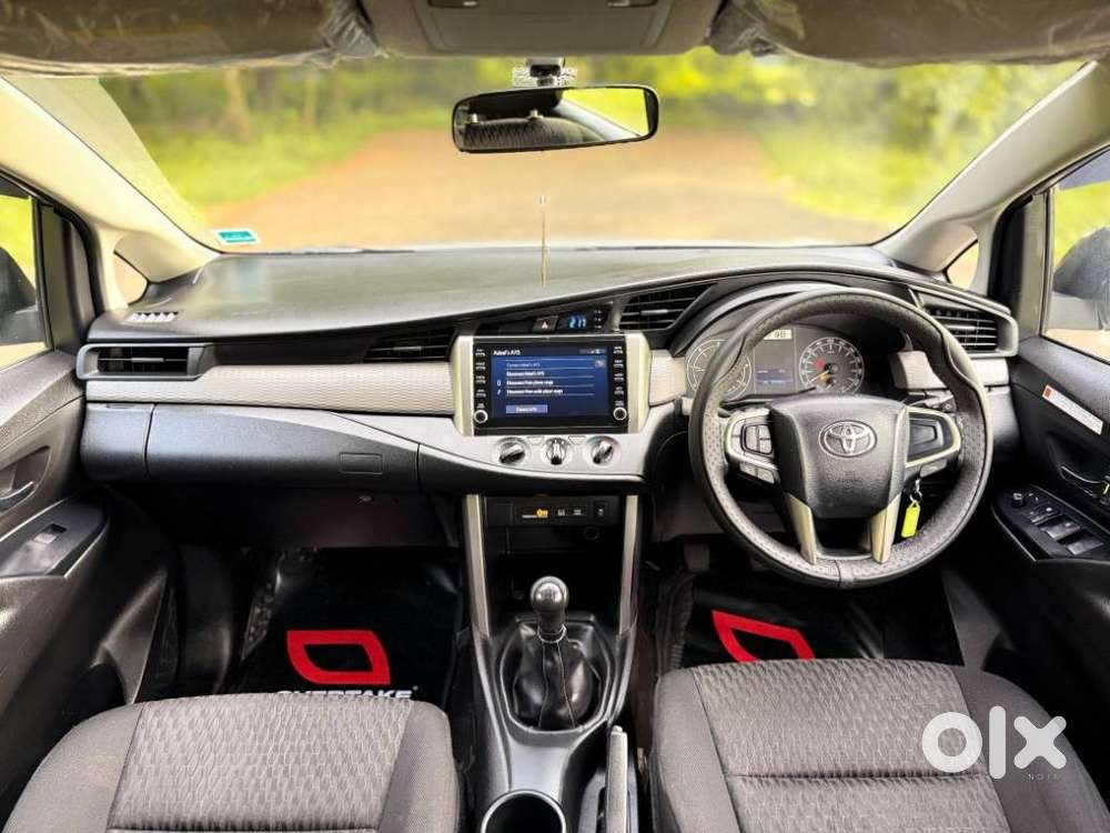 Toyota Innova Crysta 2.4 G Mt, 2022, Diesel