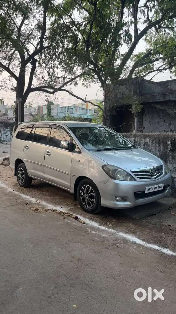Toyota Innova 2.5 Vx 2010