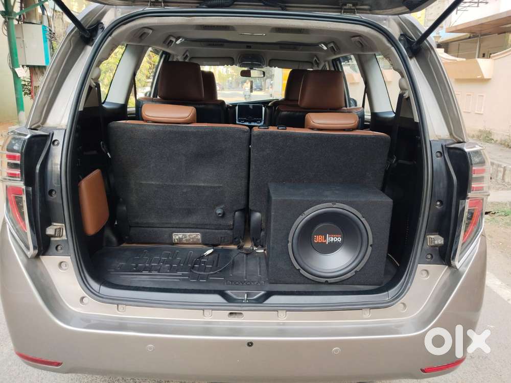 Toyota Innova Crysta 2.8z Automatic, 2017, Diesel