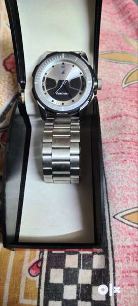 Fastrack watch sell clearance