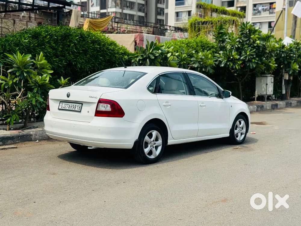 Skoda Rapid Ambition Diesel 2014
