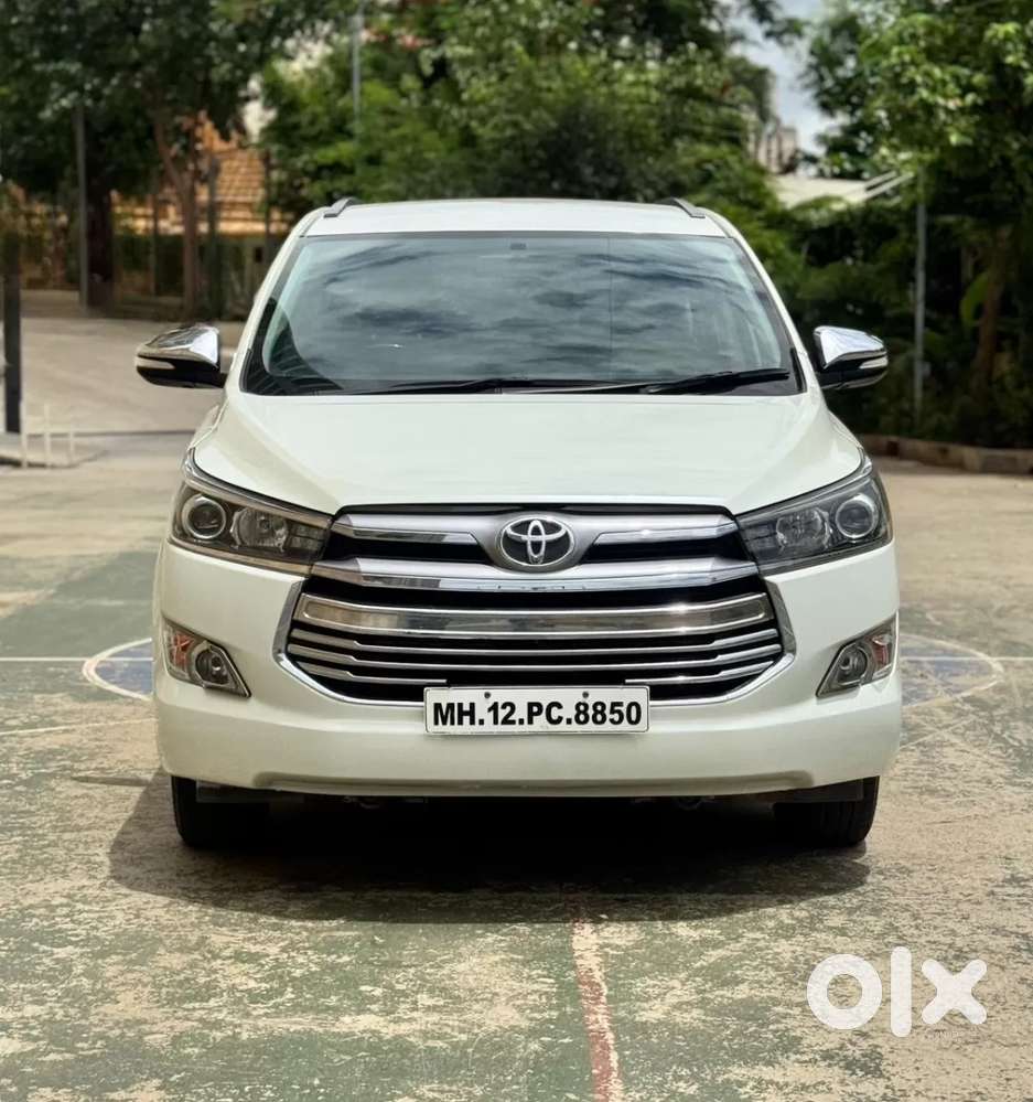 Toyota Innova Crysta 2.8 Zx At 7 Seater, 2017, Diesel