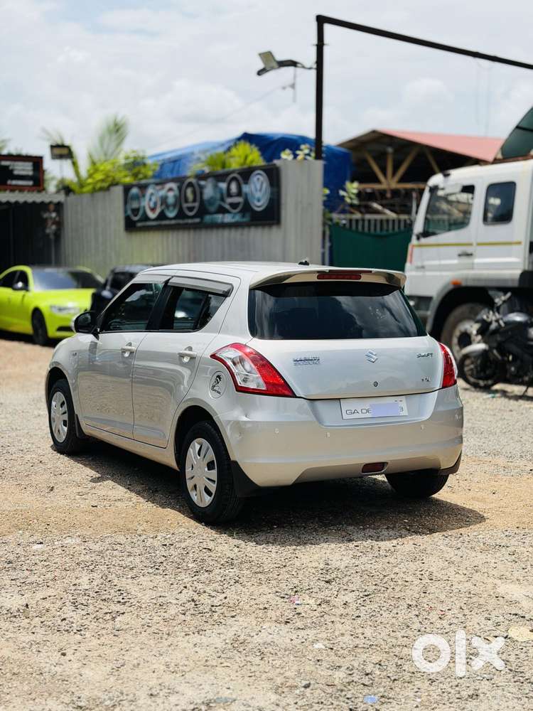 Maruti Suzuki Swift Vxi, 2012, Petrol