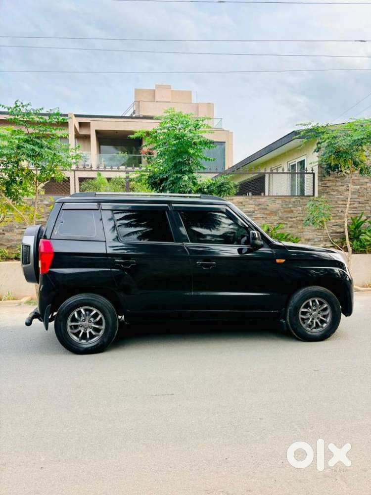 Mahindra Tuv 300 T10, 2018, Diesel