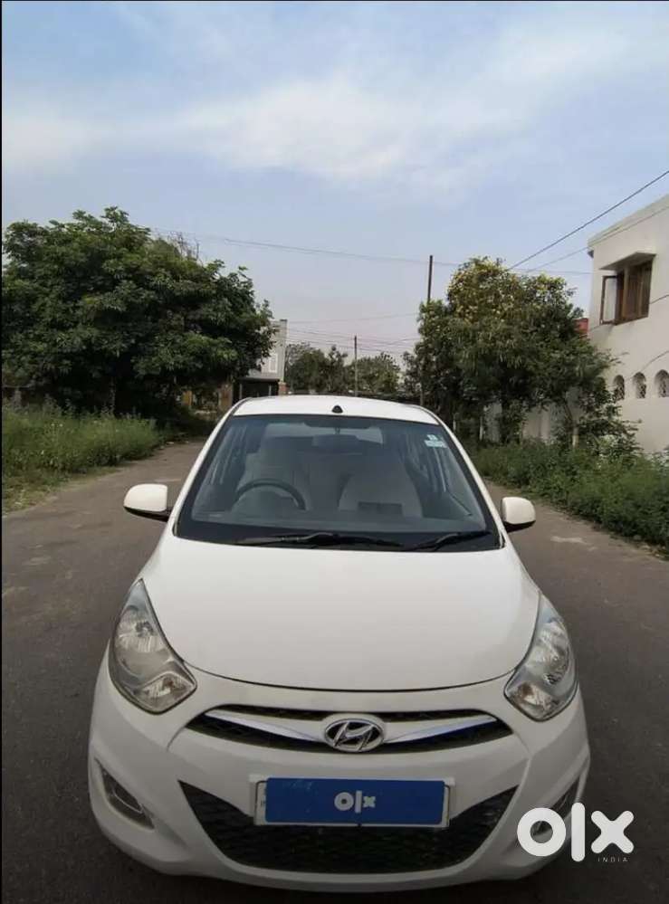 Hyundai I10 2012 Petrol 75000 Km Driven