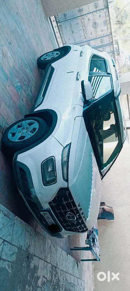 Hyundai Venue 2021 Petrol Good Condition