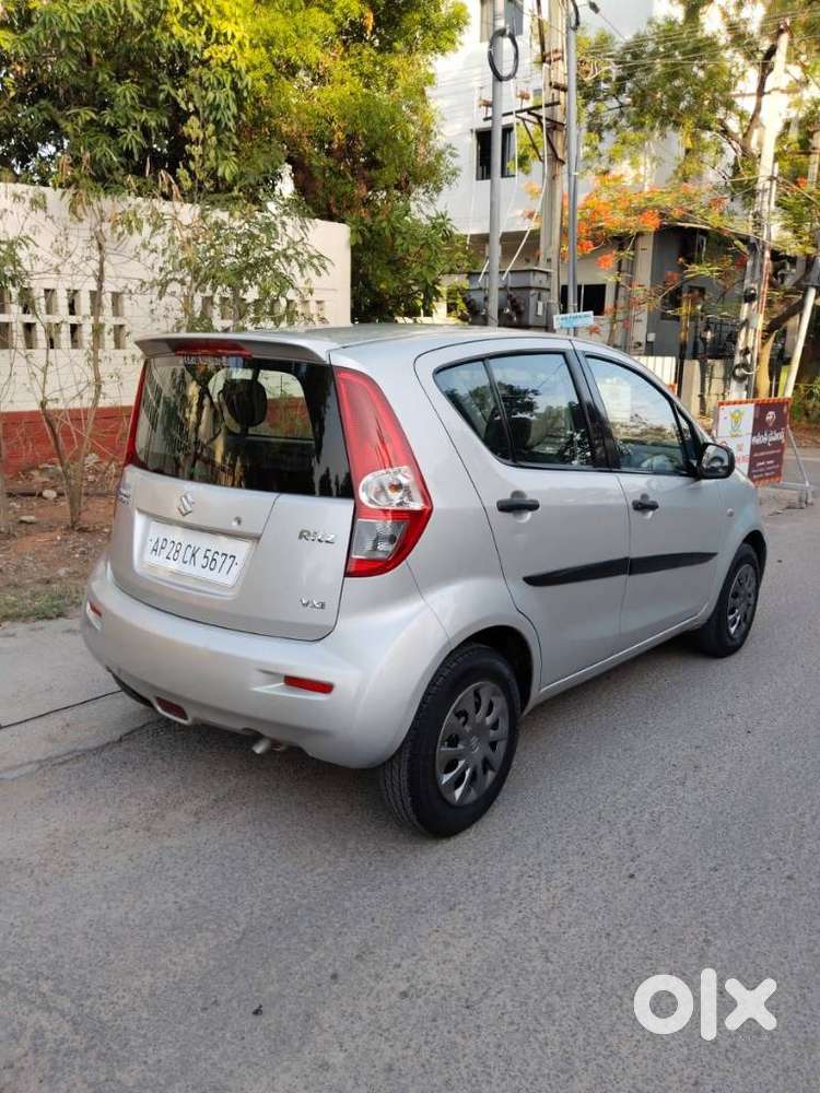 Maruti Suzuki Ritz Genus Vxi, 2013, Petrol