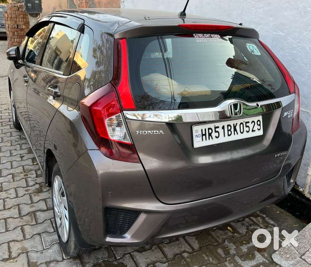 Honda Jazz 2016 Petrol Well Maintained