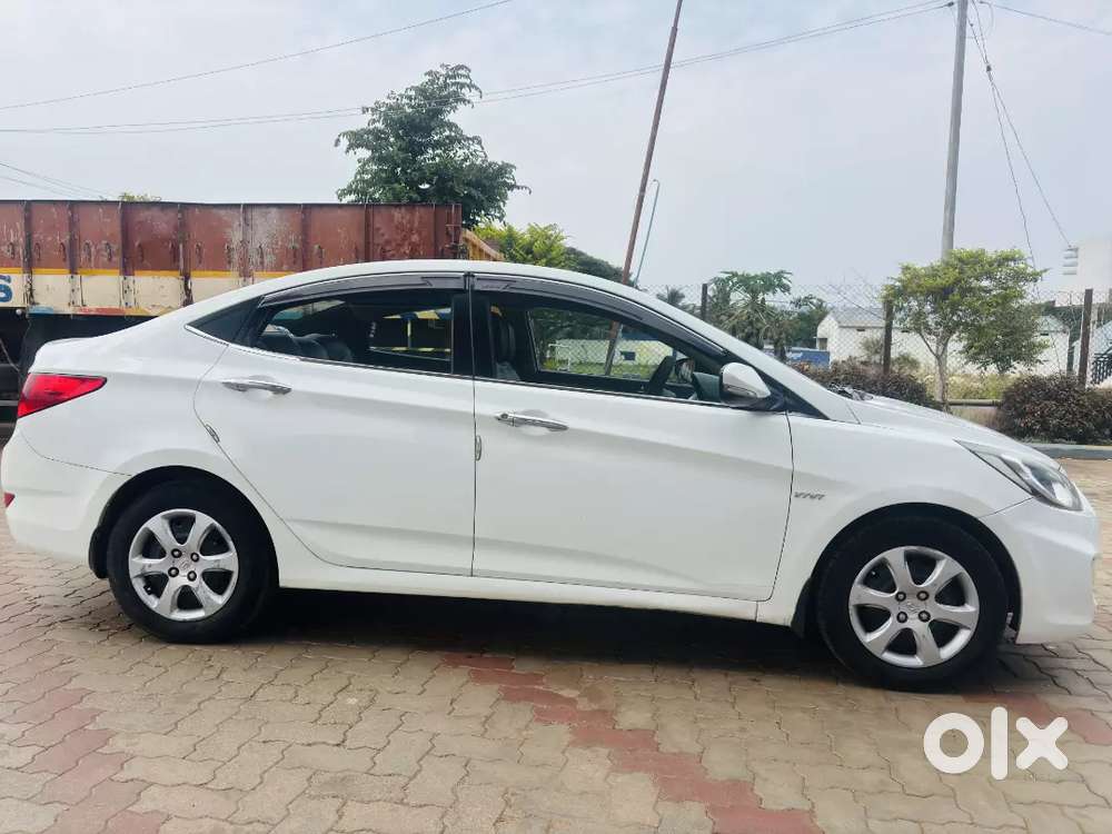 Hyundai Verna Fluidic Petrol Manual 2012