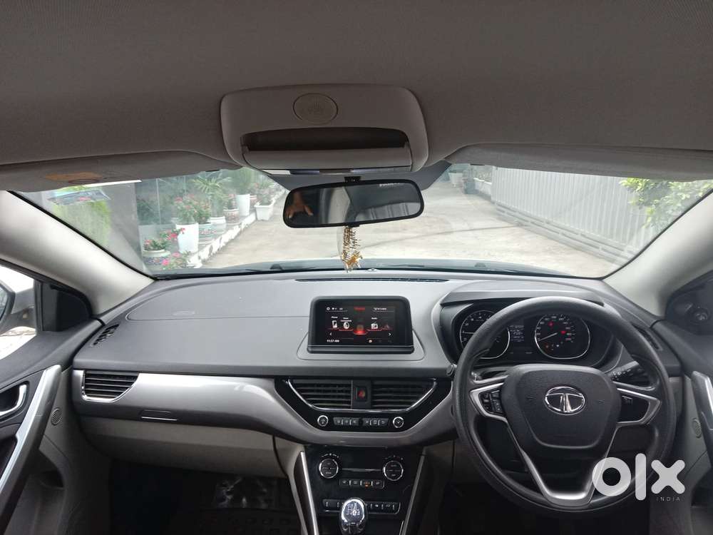 Tata Nexon 1.2 Revotron Xz Plus, 2018, Petrol