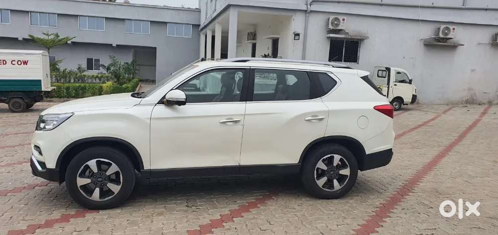 Mahindra Alturas G4 Diesel 2019