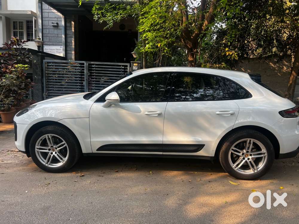 Porsche Macan Facelifted