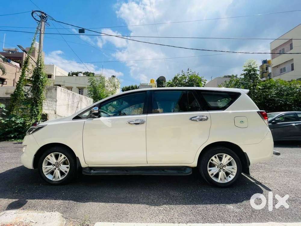 Toyota Innova Crysta 2.8 Z, 2016, Diesel