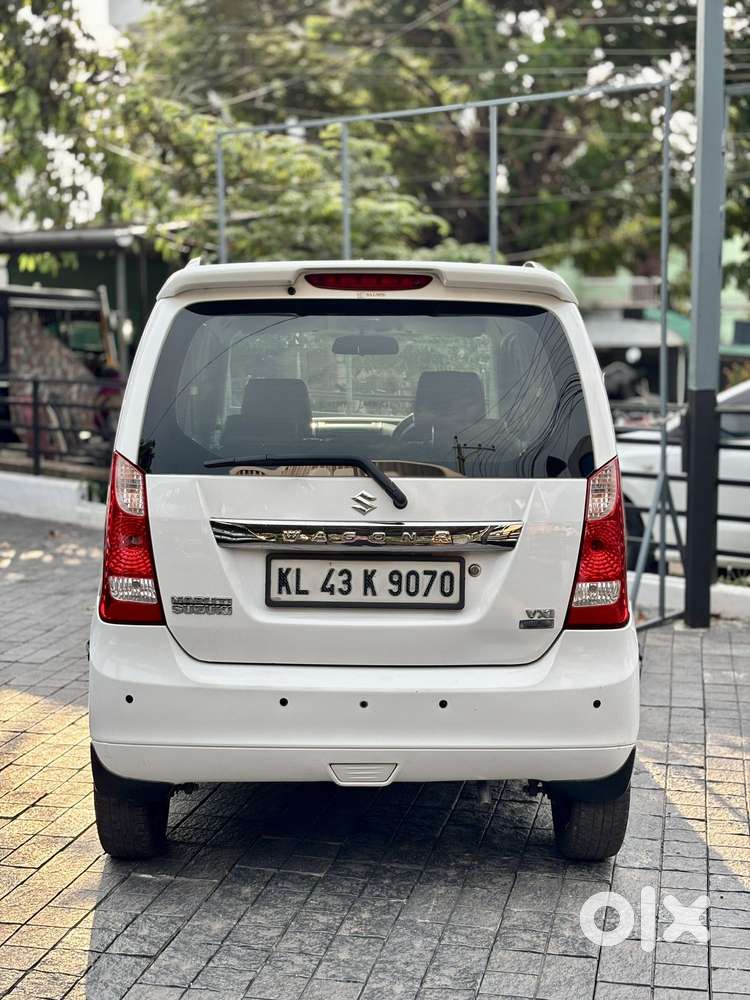 Maruti Suzuki Wagon R 1.0 Vxi Amt, 2018, Cng & Hybrids