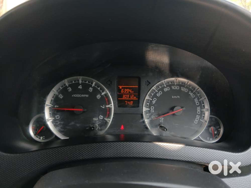 Maruti Suzuki Swift Vxi + Manual, 2013, Petrol
