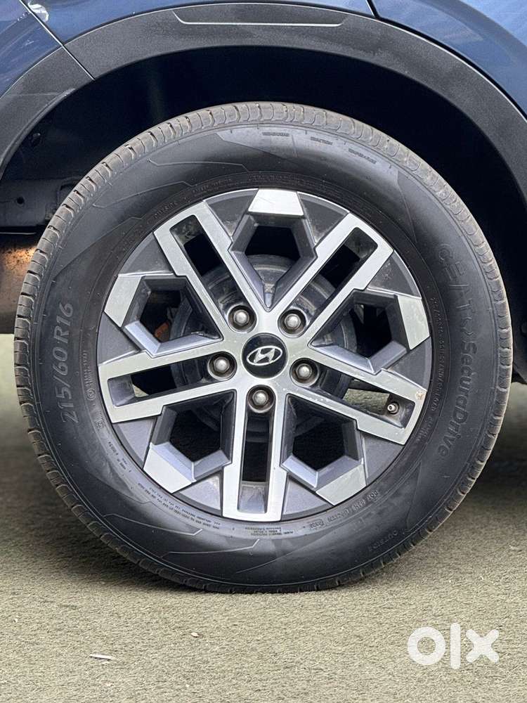 Hyundai Venue 1.0 Sx Plus Turbo Dct Dual Tone, 2023, Petrol