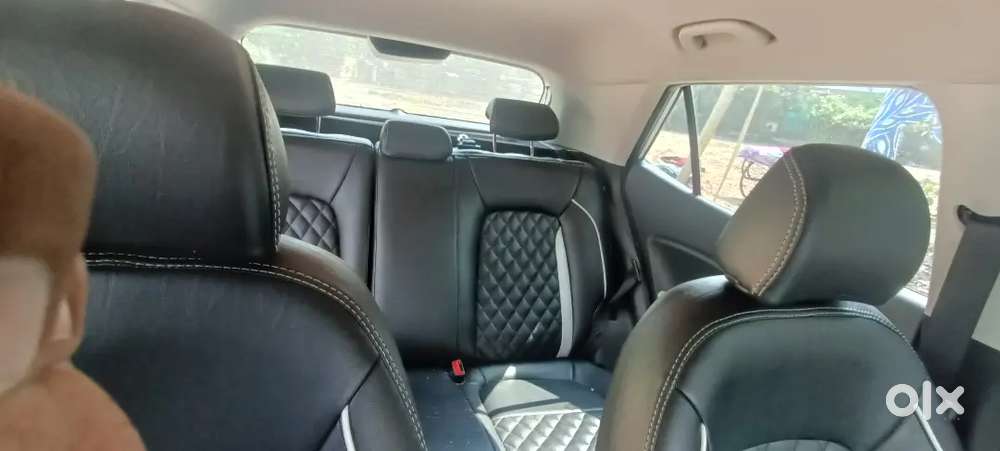 Hyundai Venue Petrol Manual 2024