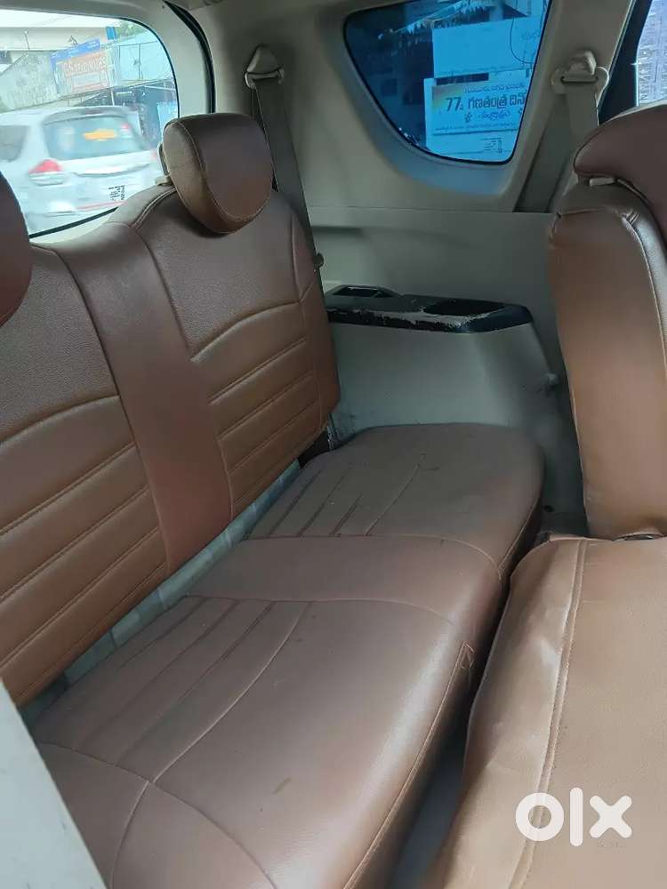 Maruti Suzuki Ertiga 2012