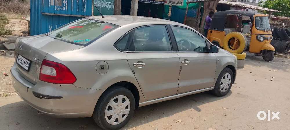 Skoda Rapid 2013 Diesel 123573 Km Driven
