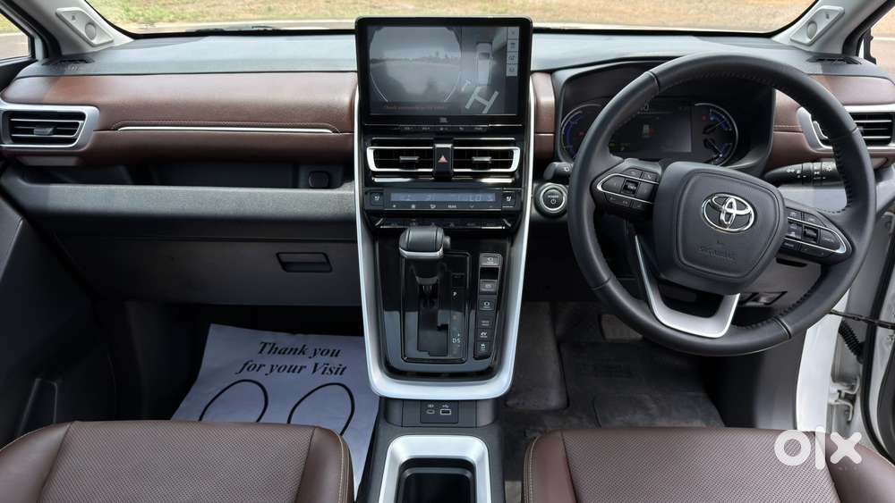 Toyota Innova Hycross 2.0 Zx (o) Hybrid 7 Str, 2025, Petrol