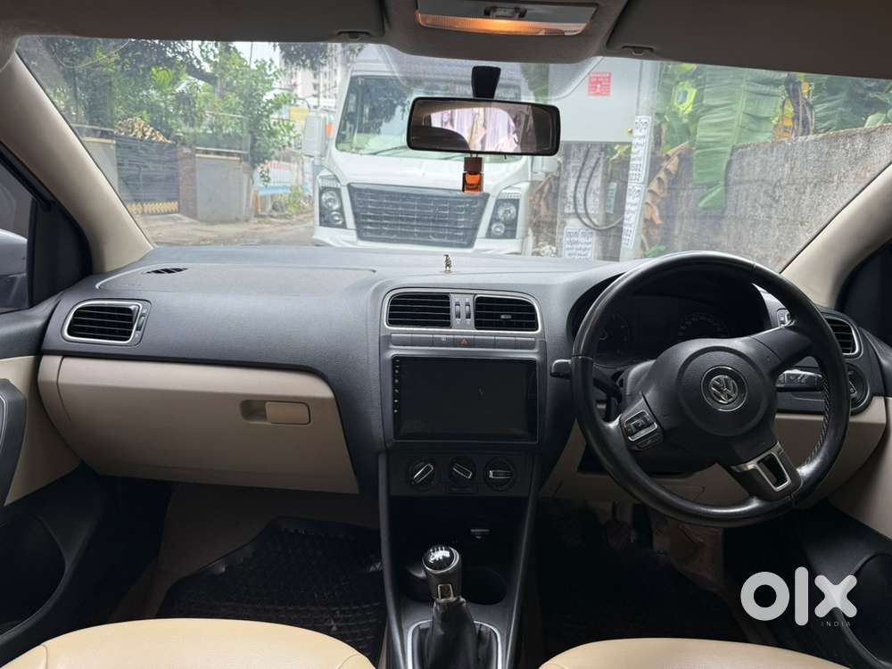 Volkswagen Polo Petrol Highline 2013 Model