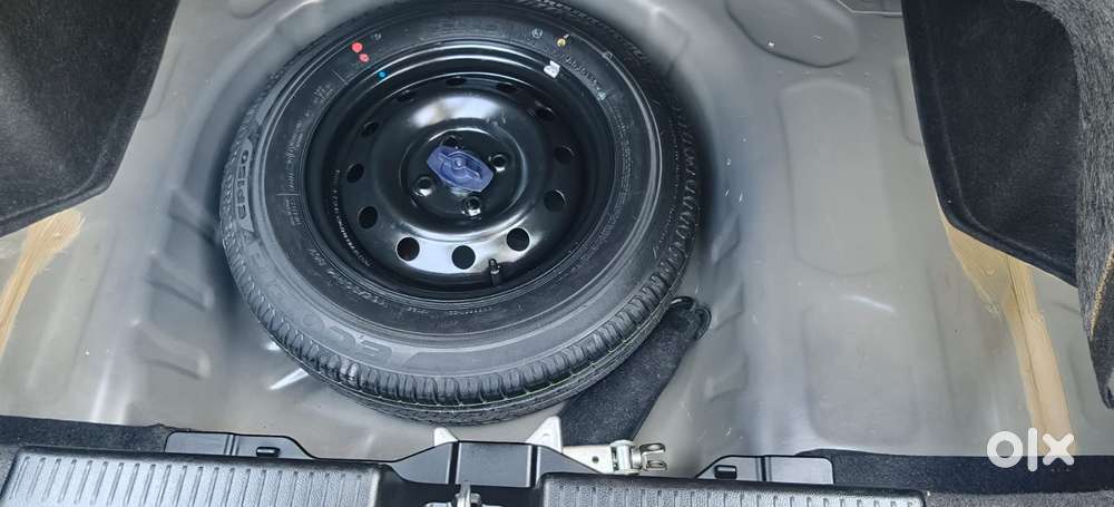 Maruti Suzuki Dzire 1.2 Vxi Amt, 2019, Petrol