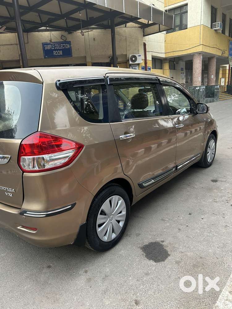 Maruti Suzuki Ertiga Vxi At, 2015, Petrol