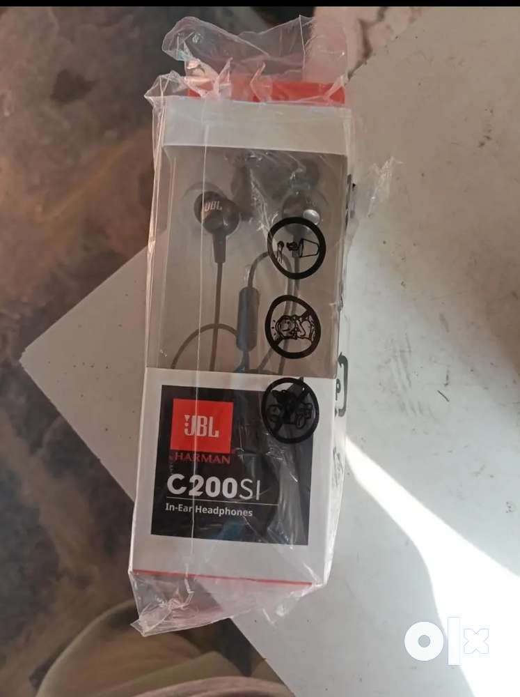 Jbl c150si vs jbl c200si hot sale