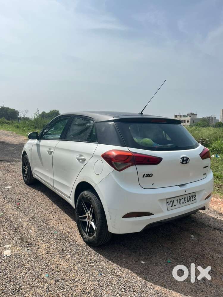 Hyundai I20 2015 Cng & Hybrids 65000 Km Driven