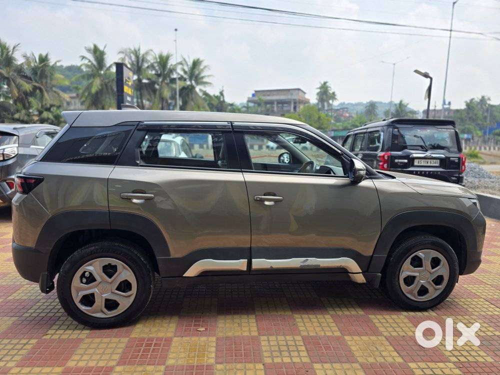 Maruti Suzuki Brezza 1.5 Vxi Smart Hybrid, 2024, Petrol