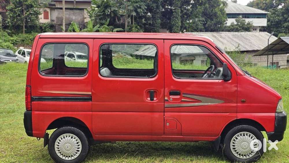 Maruti Suzuki Eeco 5 Str With A/c+htr, 2011, Petrol