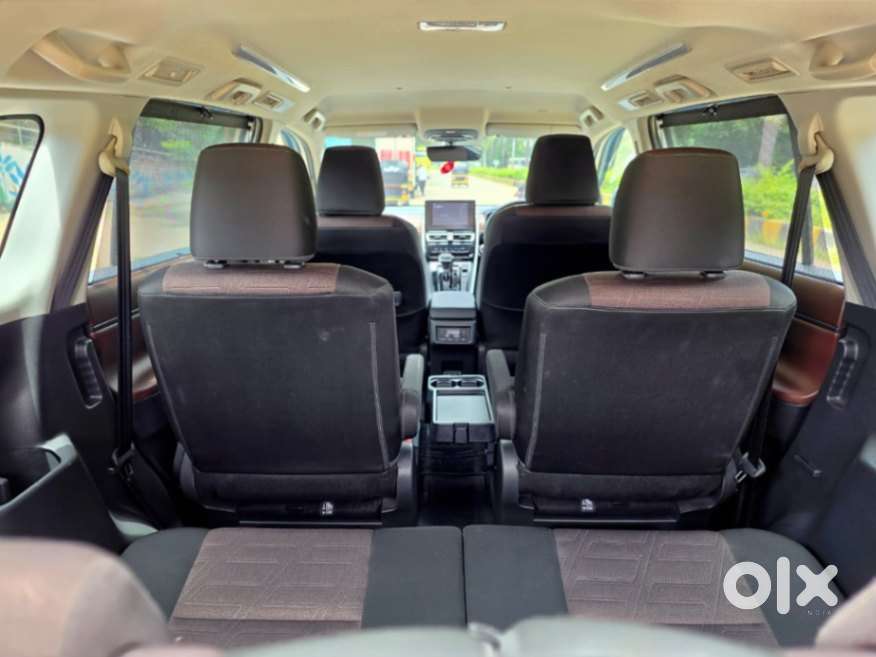 Toyota Innova Hycross 2.0 Vx Hybrid 7 Str, 2023, Petrol