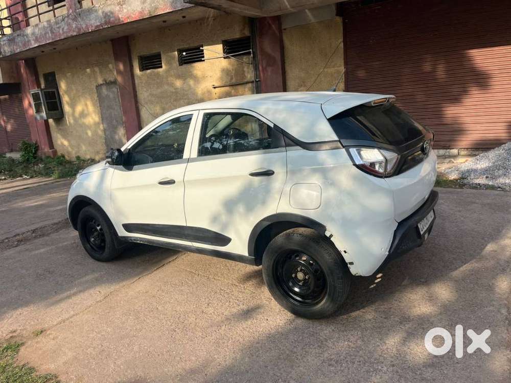 Tata Nexon 1.5 Revotorq Xt, 2018, Diesel